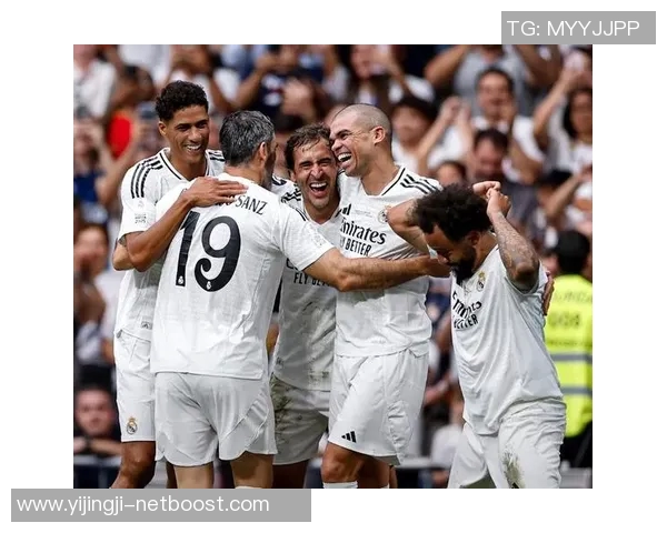 欧联杯激战皇马与里昂战成平局乌龙球引发全场狂欢与转会传闻